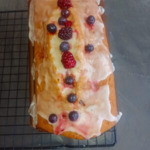 Budín  frutos rojos